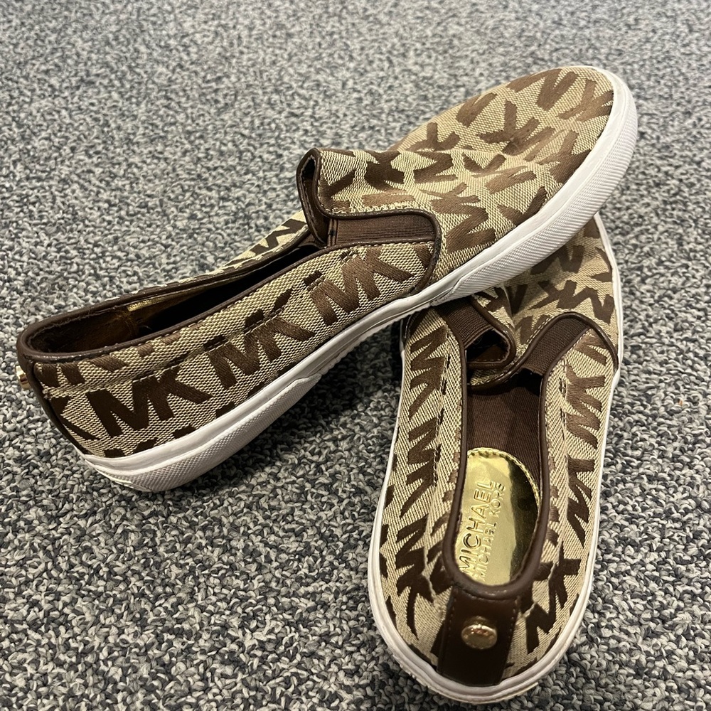 Michael Kors slip on shoes size 7